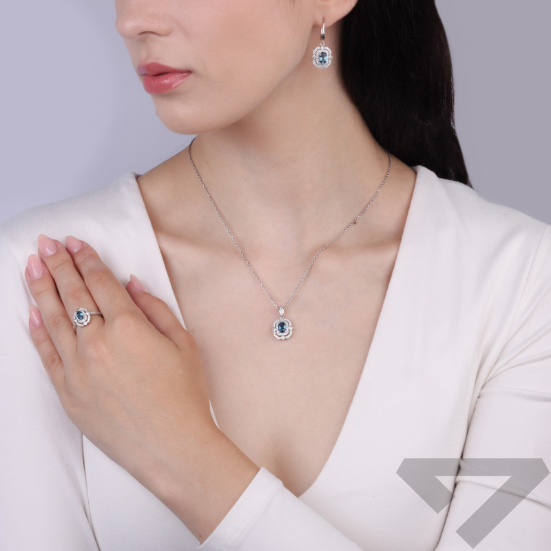 Zawieszka srebrna z topazem Blue London