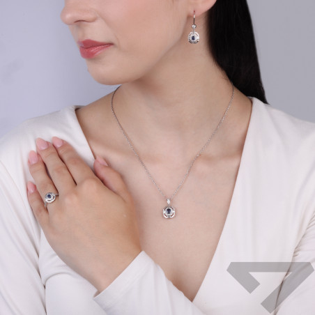 Kolczyki srebrne wiszące z szafirem i cyrkoniami