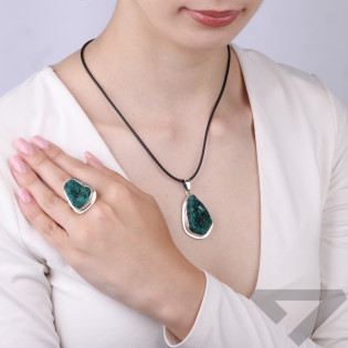 Pierścionek srebrny z dioptazem