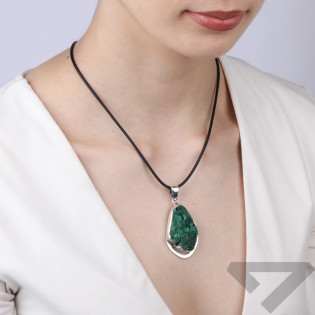 Wisiorek srebrny z malachitem z Kongo