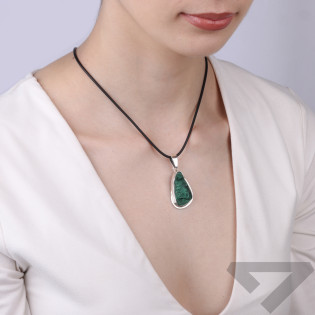 Wisiorek srebrny z malachitem z Kongo