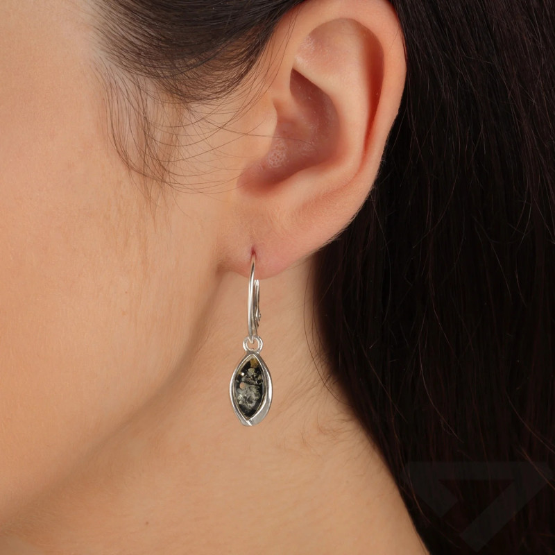 Kolczyki srebrne wiszące z bursztynem zielonym