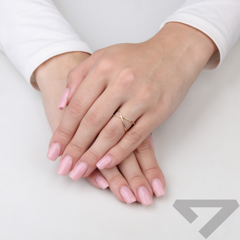 Pierścionek złoty w kształcie X