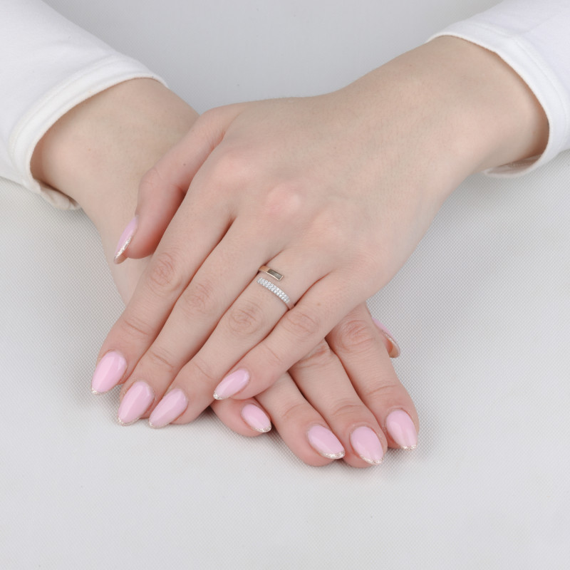 Pierścionek srebrny mijanka z białymi cyrkoniami