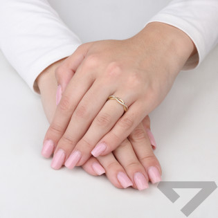 Pierścionek złoty fala ażur z cyrkoniami