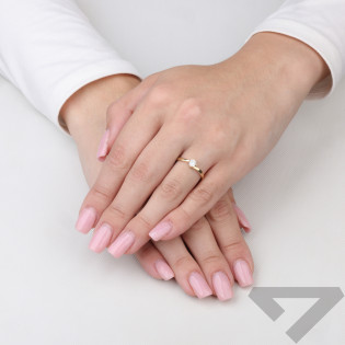 Pierścionek złoty SOLITER ze skośną szyną