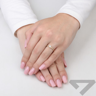 Pierścionek złoty Soliter z sercem przy koronie