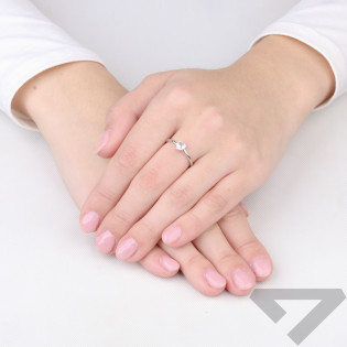 Pierścionek srebrny 925 z cyrkonią serce