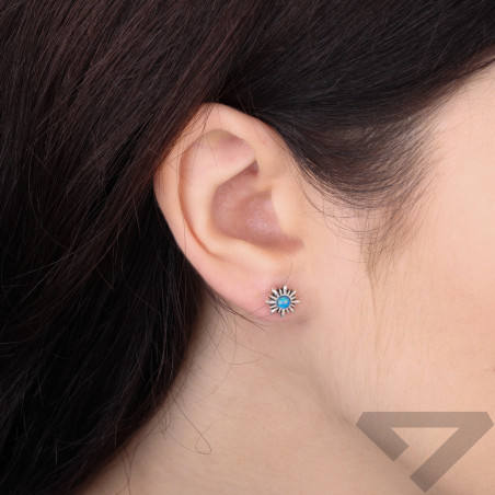 Kolczyki kwiatki z opalem niebieskim jubilerskim, srebro 925