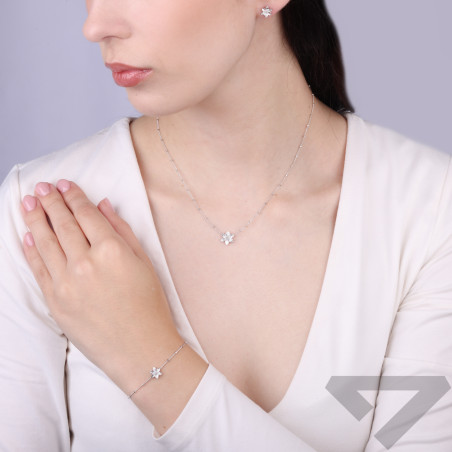 Bransoletka srebrna z kwiatkiem, próba 925