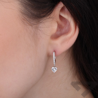 Kolczyki srebrne kółka z cyrkoniami i wiszącą cyrkonią w kształcie serca próba 925