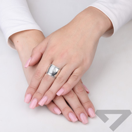 Pierścionek blaszka symbol słońca z oksydą srebro 925