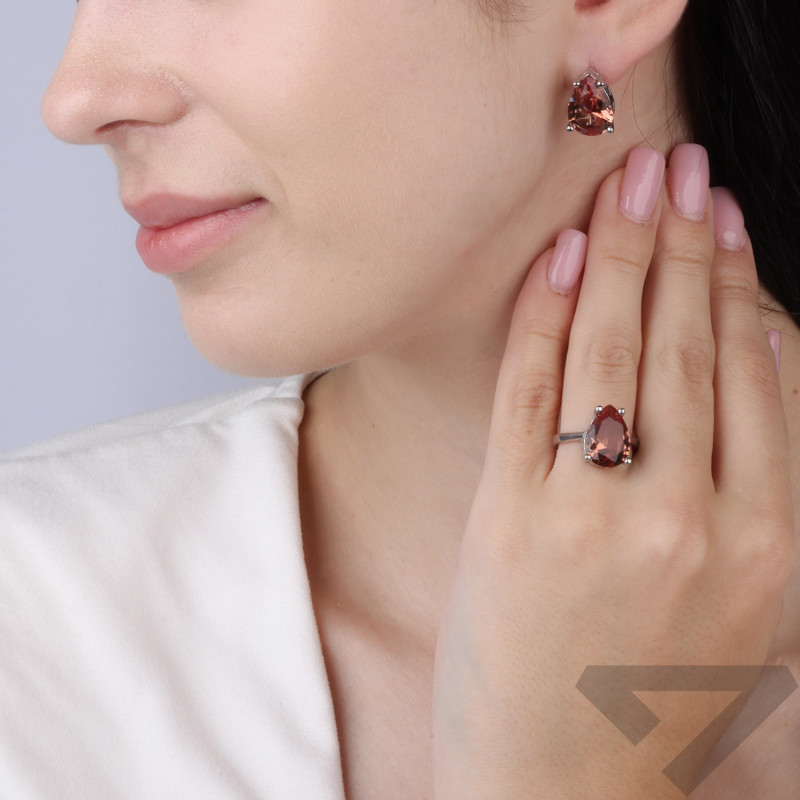 Kolczyki srebrne 925 z zultanitem jubilerskim zmieniającym kolor