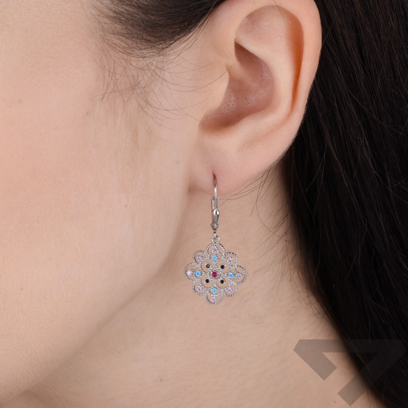 Kolczyki srebrne wisące ażurowe z kolorowymi cyrkoniami, próba 925
