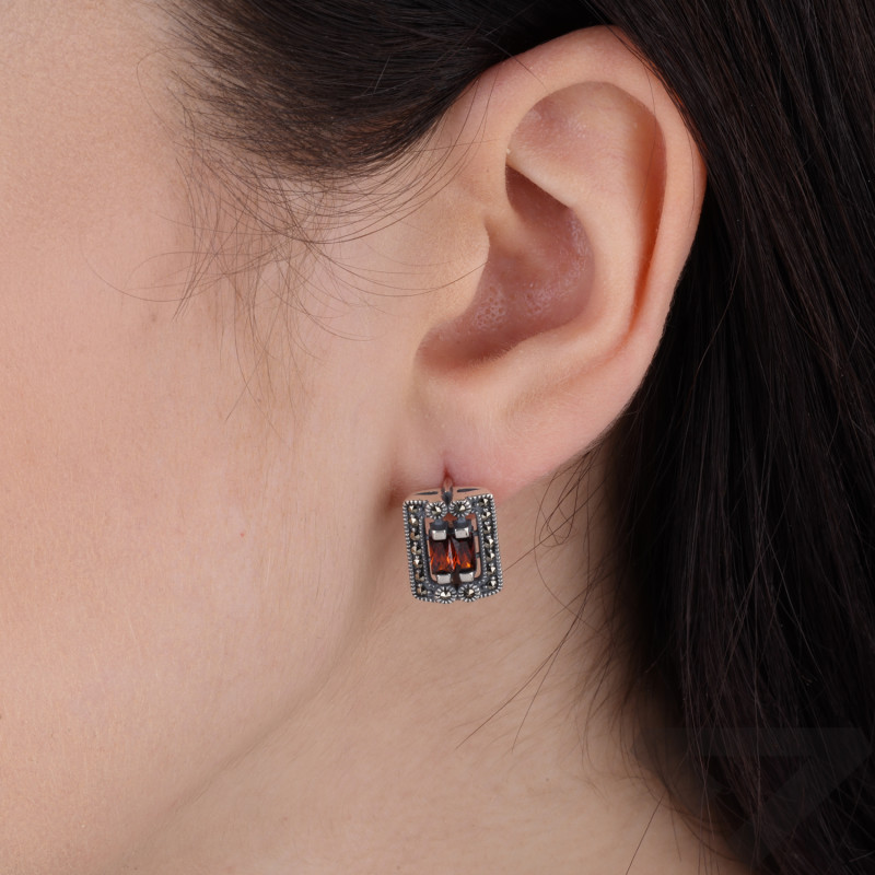 Kolczyki srebrne 925 oksydowane z cyrkoniami i markazytami