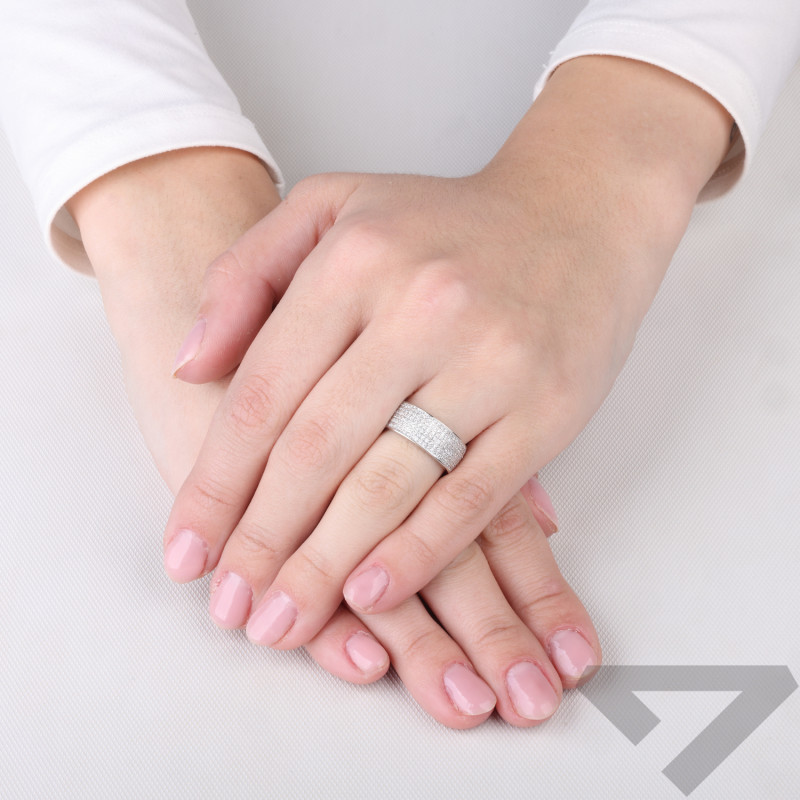 Pierścionek srebrny Line z cyrkoniami próba 925