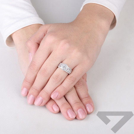 Pierścionek srebrny z bagietami z cyrkonii HS1336 próba 925