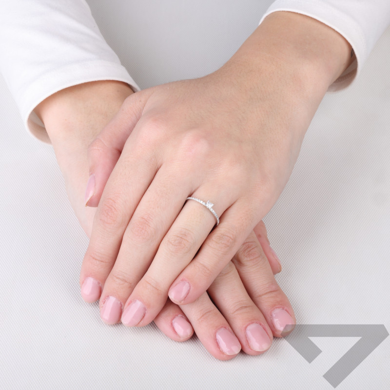 Pierścionek z cyrkonią w kształcie serca, srebro próby 925