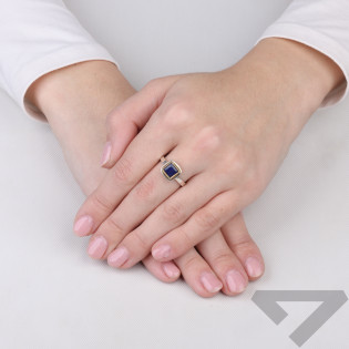 Pierścionek metaloplastyka z brassem i naturalnym lapis lazuli