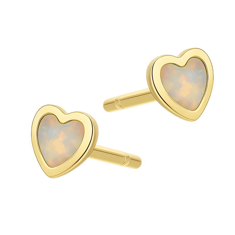 Kolczyki srebrne w kolorze złotym z serduszkiem z białego opalu jubilerskiego próba 925