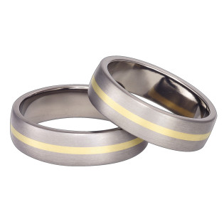 Obrączka tytanowa ze złotem 585