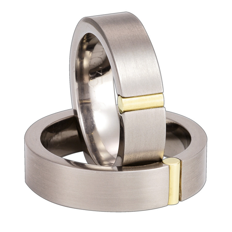 Obrączka tytanowa z paskiem złota 585 TG35-6