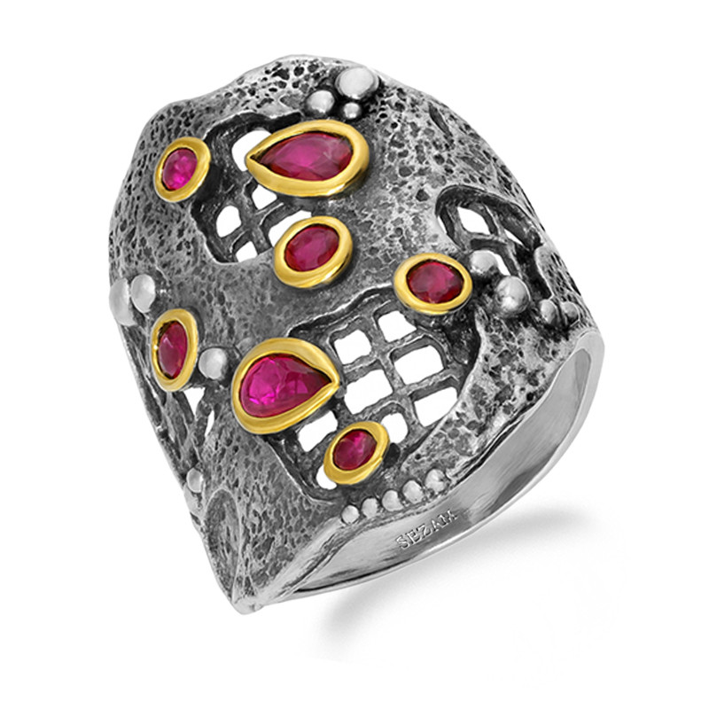 Pierścionek szeroka blaszka srebro z brassem i rubinami