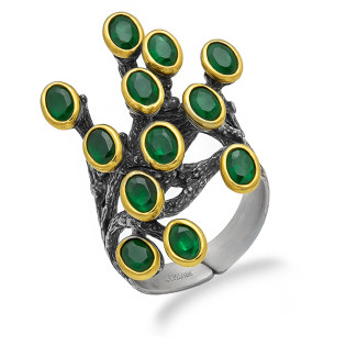 Pierścionek srebrny z brassem i zielonymi owalnymi cyrkoniami