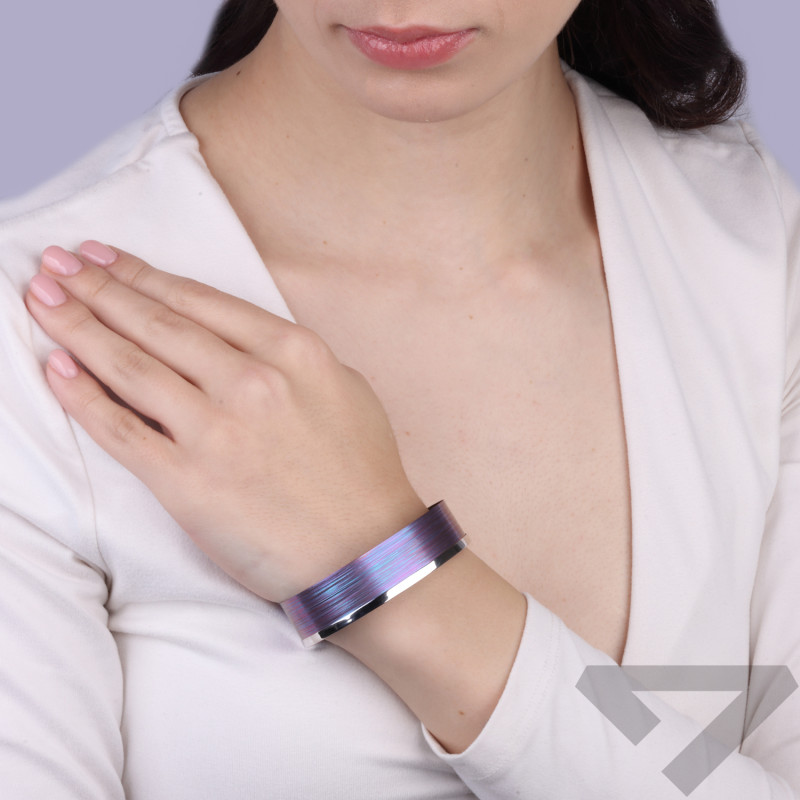 Bransoletka tytanowa bangla z paskiem srebra 925