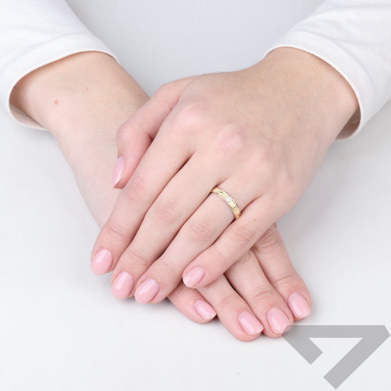 Pierścionek różaniec z cyrkonią ze złota 585