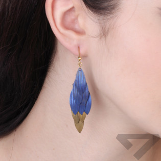 Kolczyki wiszące tytanowe piórka zapinane na rybkę