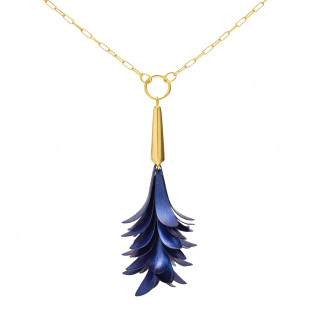 Naszyjnik z tytanowymi wygiętymi płatkami w połączniu ze srbrem 925 koloru złotego