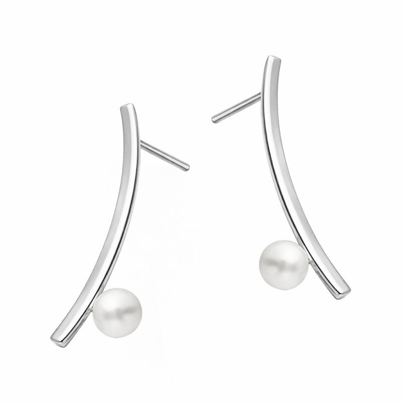 Kolczyki perła 6 mm bokiem na pałce ze srebra 925