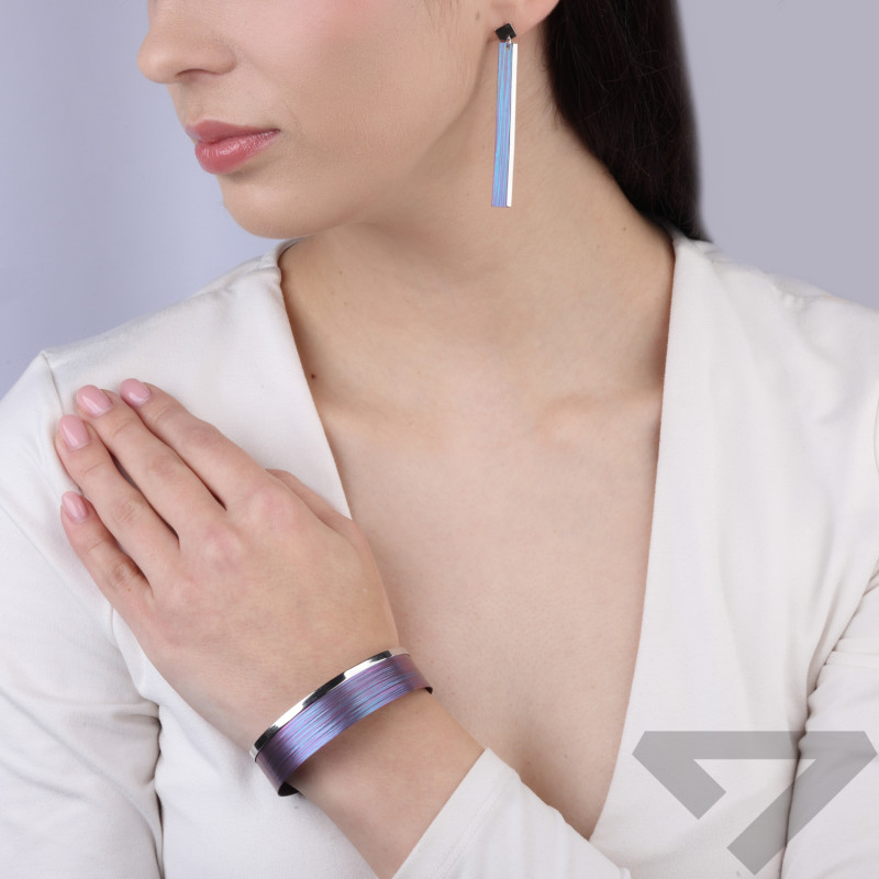 Bransoletka tytanowa bangla z paskiem srebra 925