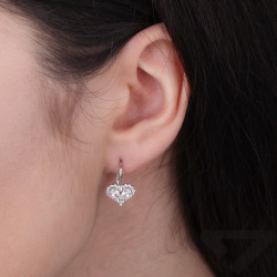 Kolczyki srebrne z serduszkiem z cyrkoniami, próba 925