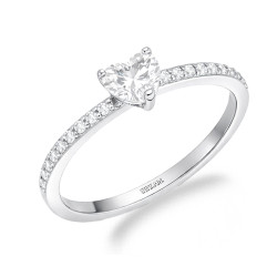 Pierścionek z cyrkonią w kształcie serca, srebro próby 925