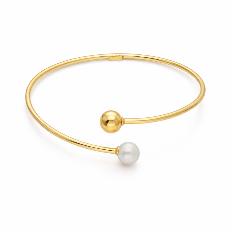 Bransoletka typu bangla z gładką kulą i perłą jubilerską, srebro 925 w kolorze złotym