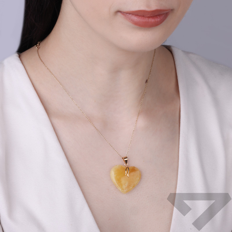 Wisior serce z bursztynu mlecznego, koluszko ze złota 585