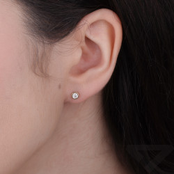 Kolczyki z diamentami laboratoryjnymi 0,21 ct ze złota 585 w gładkiej oprawie