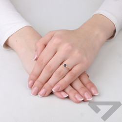 Pierścionek z szafirem 0,32 ct i diamentami 0,03 ct, złoto 585