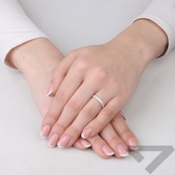 Pierścionek Line z diamentami 0,22 ct, złoto 585