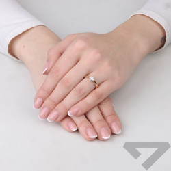 Pierścionek zaręczynowy Royal z diamentem 0,15 ct, złoto 585
