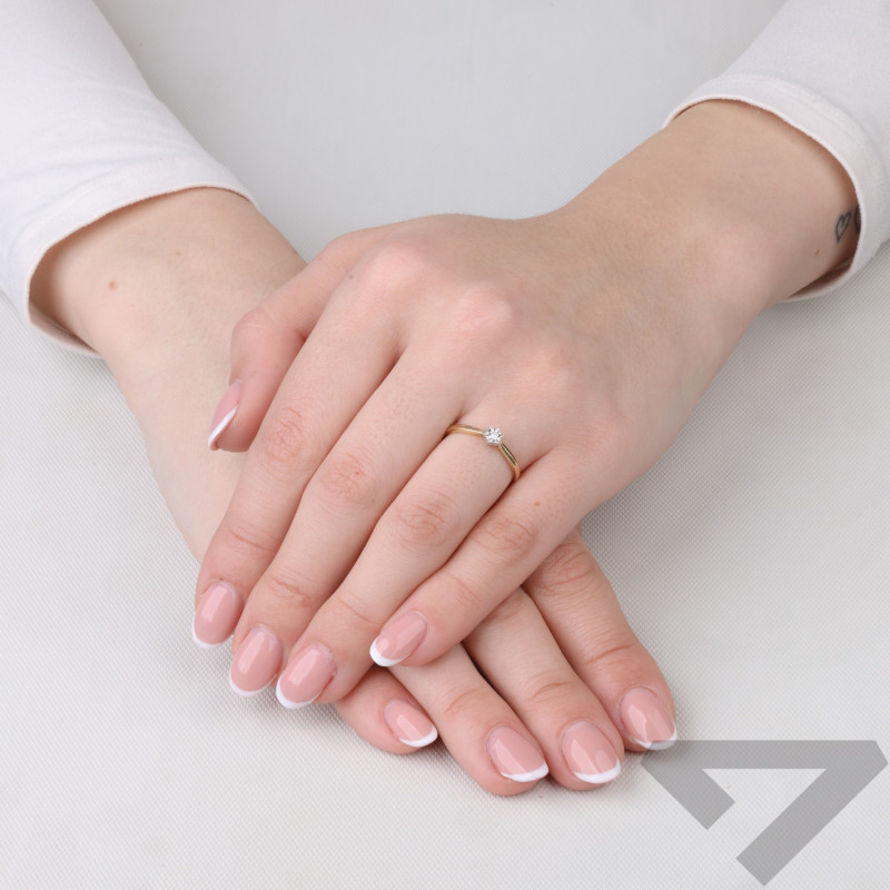 Pierścionek Soliter Magic z diamentem 0,09 ct, złoto 585