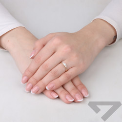 Pierścionek Noble z diamentami laboratoryjnymi 0,42 ct, złoto 585