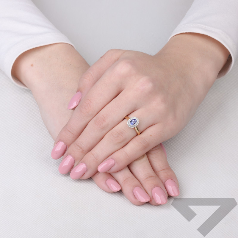 Pierścionek z tanzanitem 0,48 ct i diamentami 0,10 ct, złoto 585