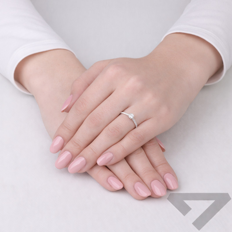 Pierścionek Soliter bis z diamentami laboratoryjnymi 0,74 ct, złoto 585