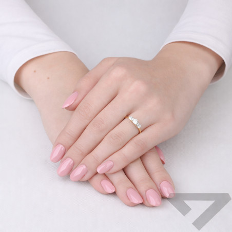 Pierścionek Noble z diamentami laboratoryjnymi 0,71 ct, złoto 585