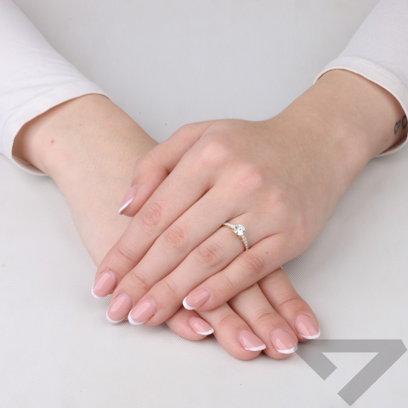 Pierścionek Soliter z diamentami laboratoryjnymi 0,69 ct, złoto 585