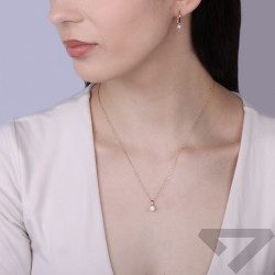 Kolczyki ROYAL z diamentami 0,16 ct, złoto 585
