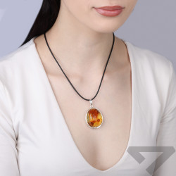 Wisior ze srebra 925 z bursztynem miodowym